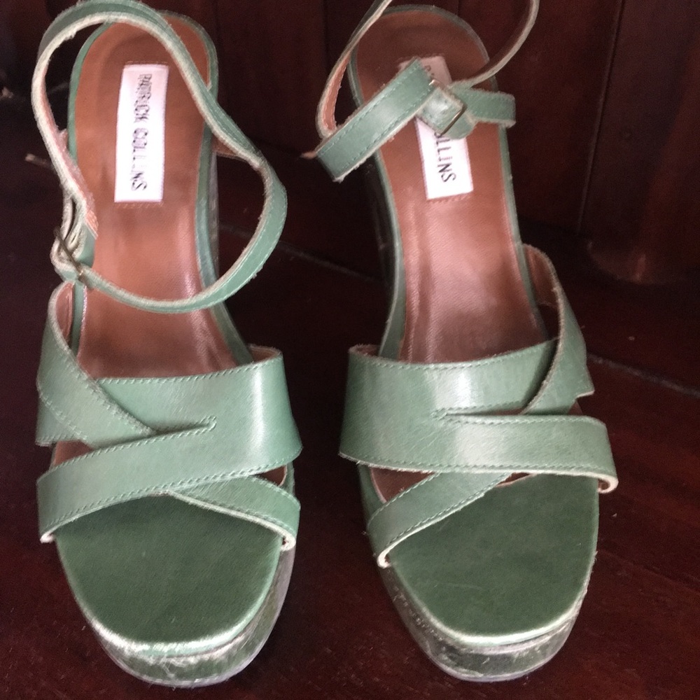 Green strap-y wooden pumps
